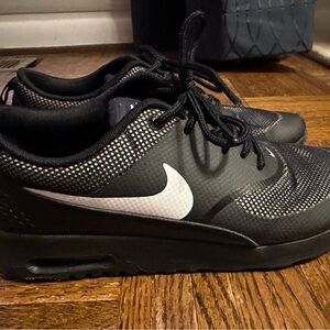 Nike Women’s Black and White Sneakers